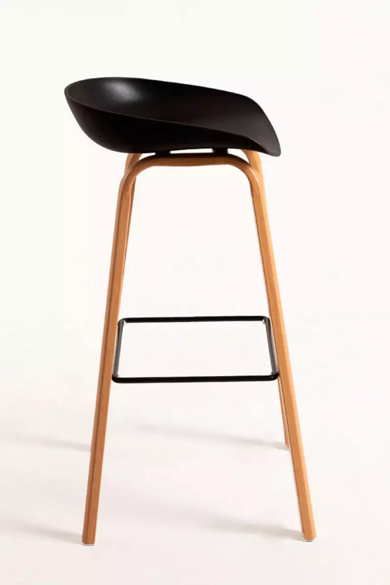 Bar Metal Stool Made in Metal Base Frame Legs and Seat in Plastic for Shop & Home