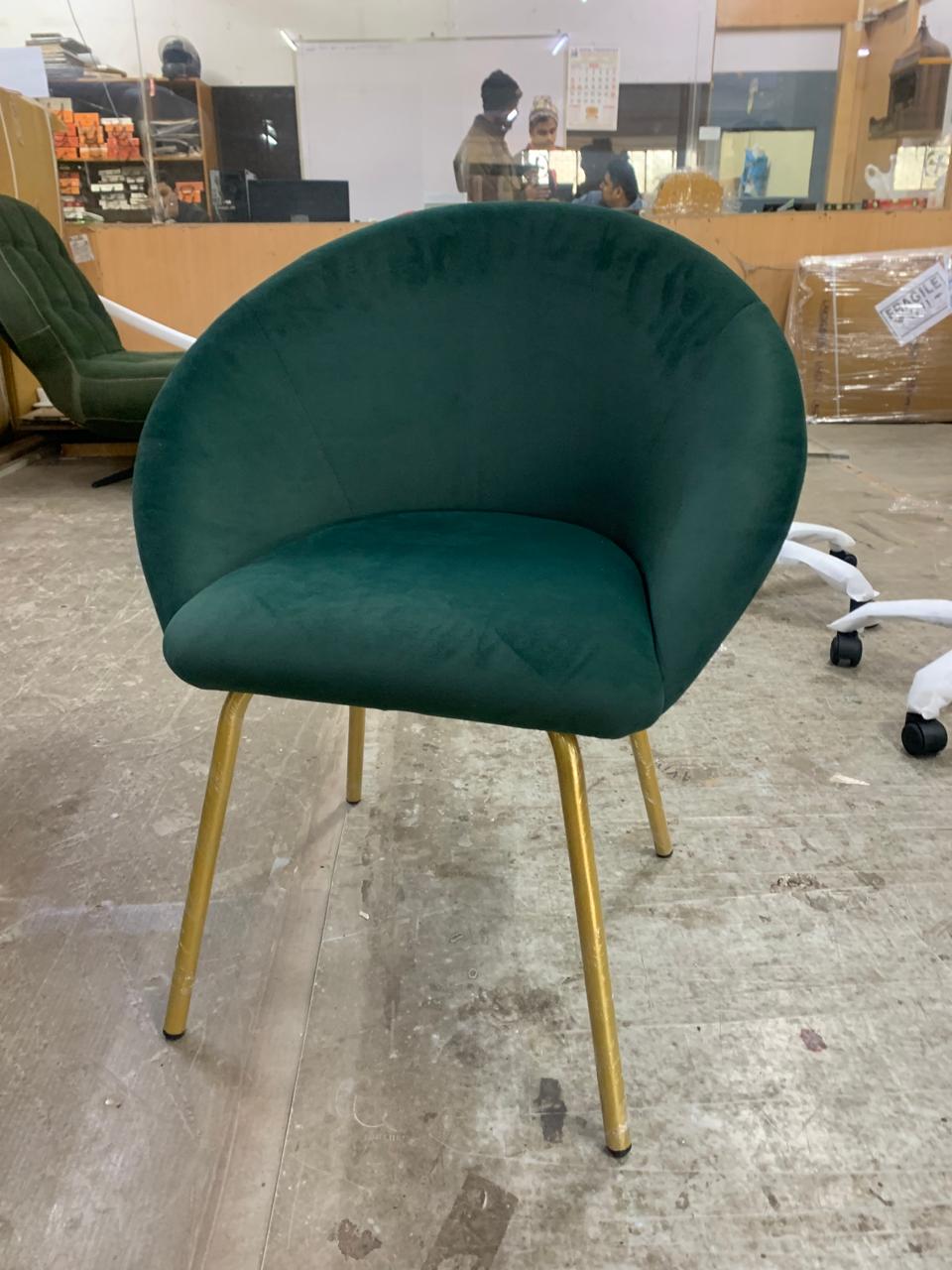 Round Shell Back Velvet Lounge Chair