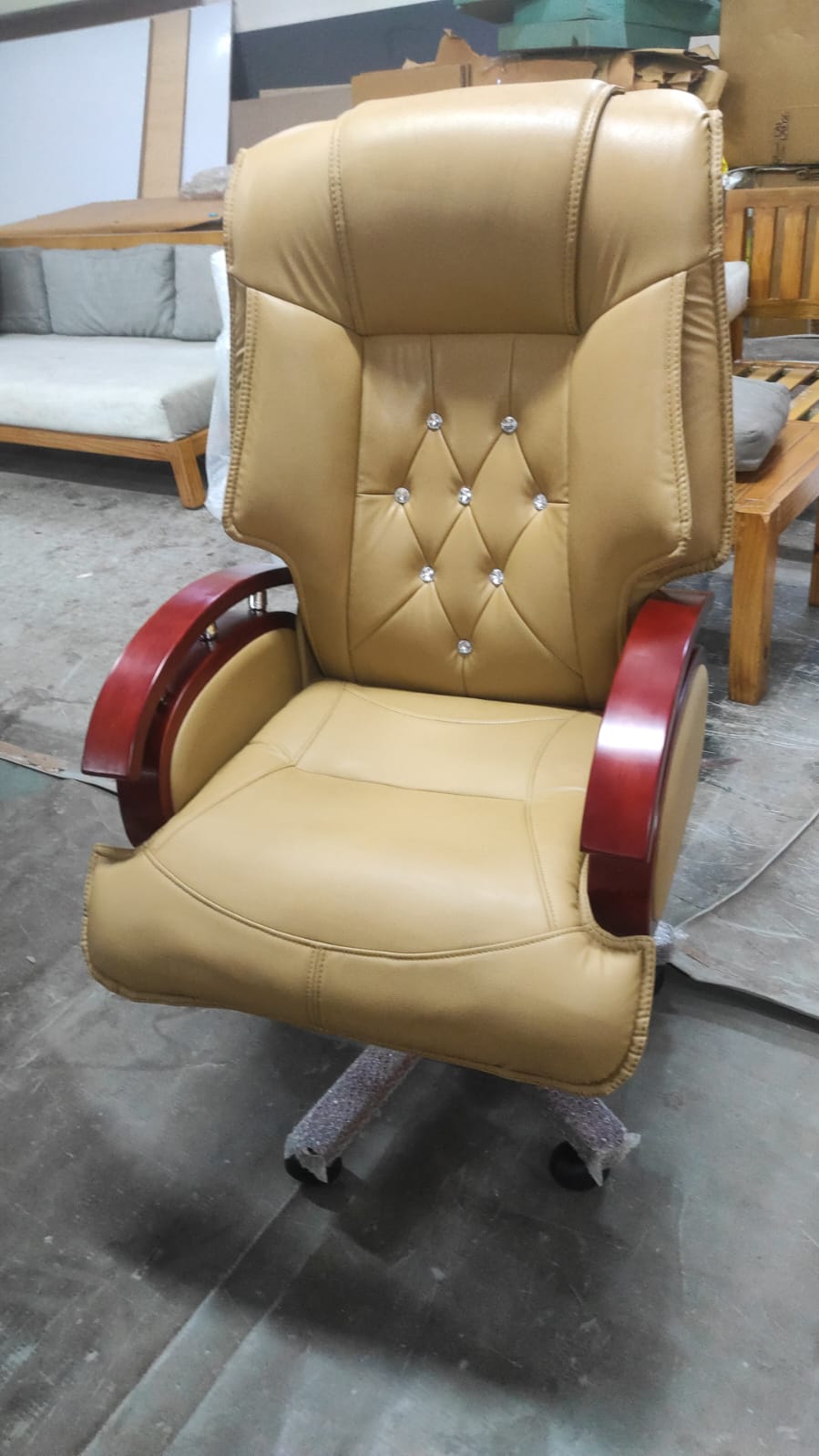 High Back Director Chair with Height Adjustable Wooden Base