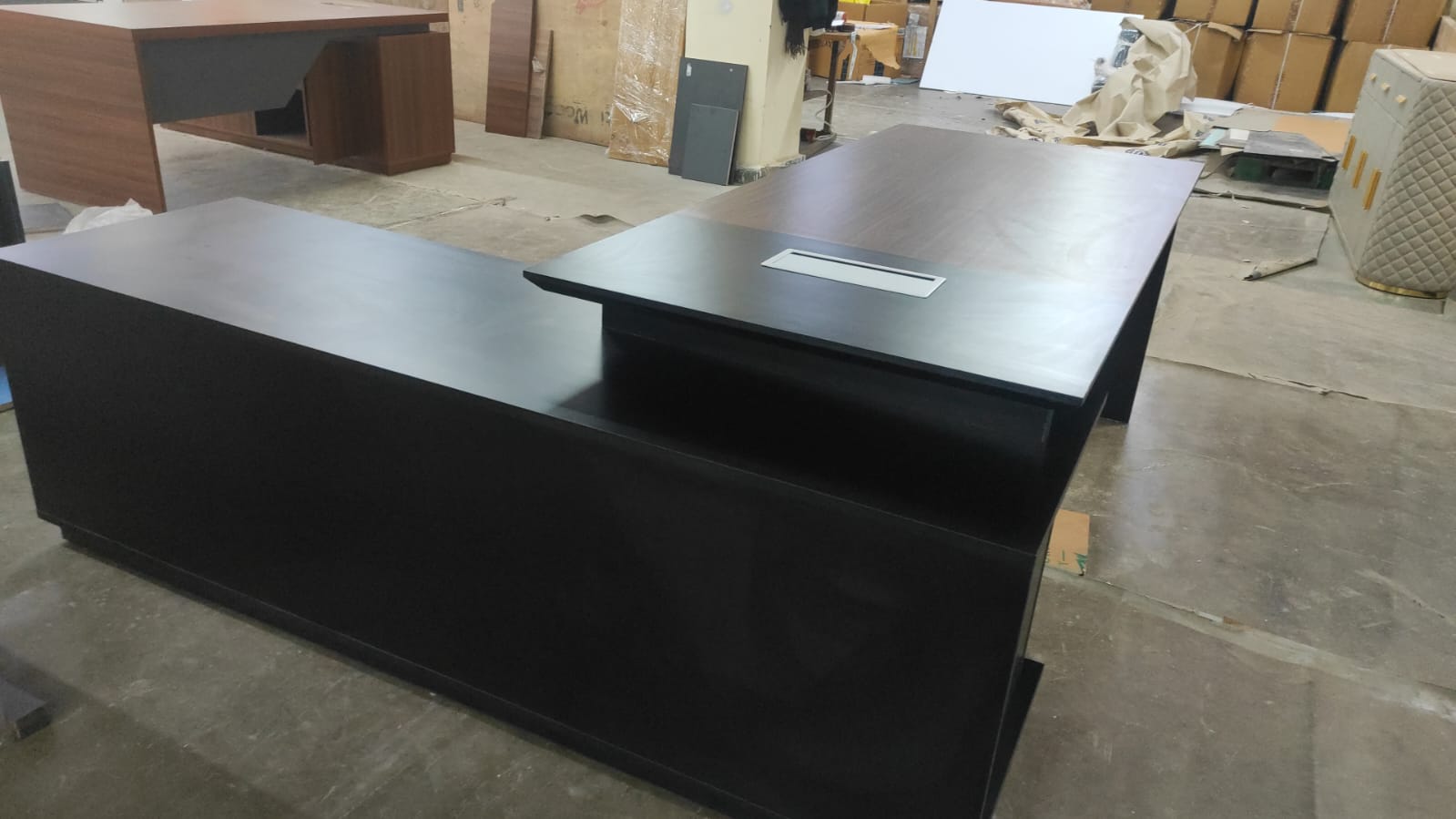 Director L-Shape Table Luxury Modern Office Desk with Made in MDF and  Drawers, Shelves, and CPU Storage Space